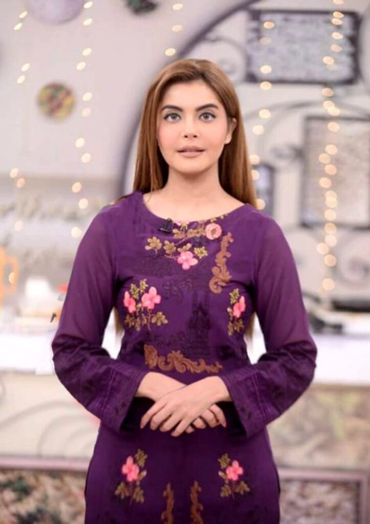 nida yasir purple