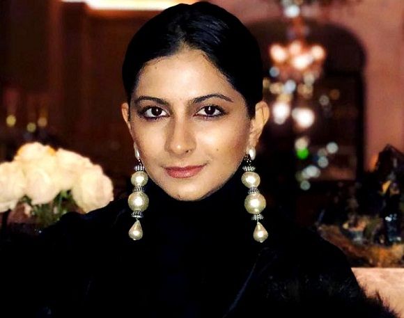 rhea kapoor jewelry