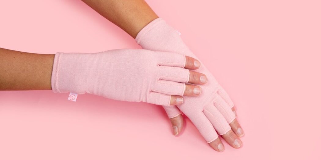 Comfort and Support The Benefits of Compression Gloves for Arthritis